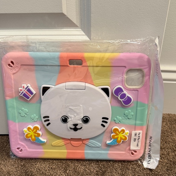 other Other - Colorful cat iPad cover for iPad Pro 11” new in package with strap